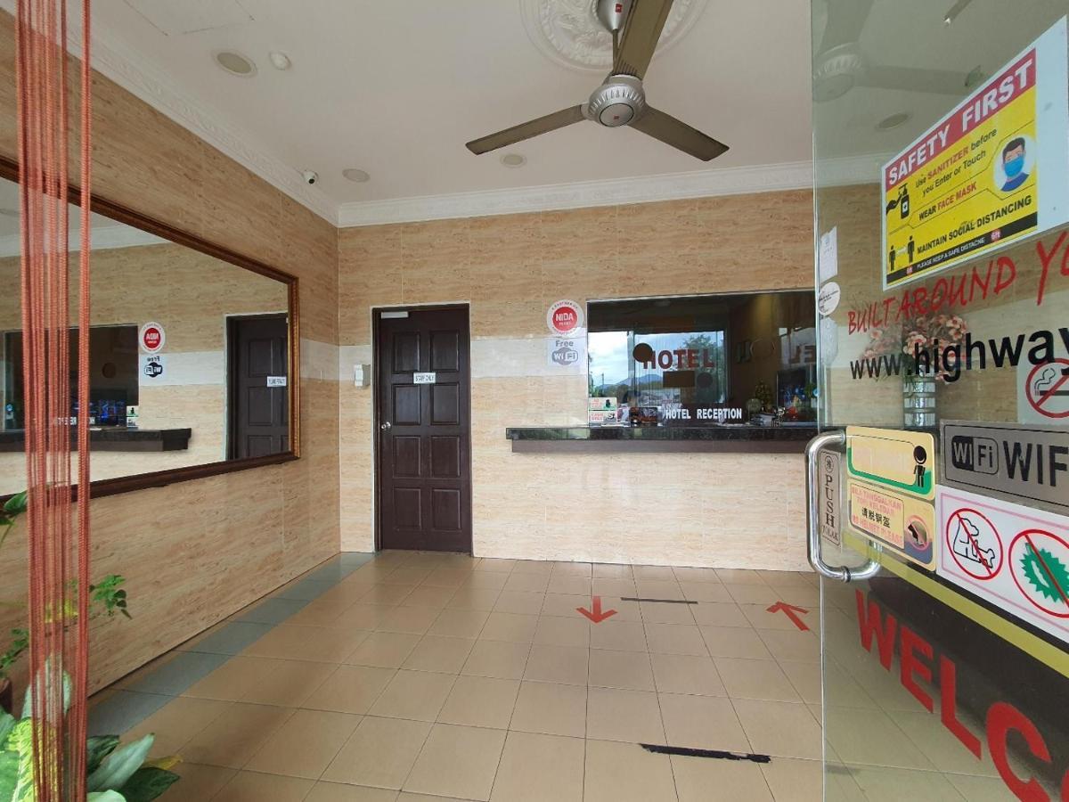 Highway Budget Hotel Ipoh Buitenkant foto